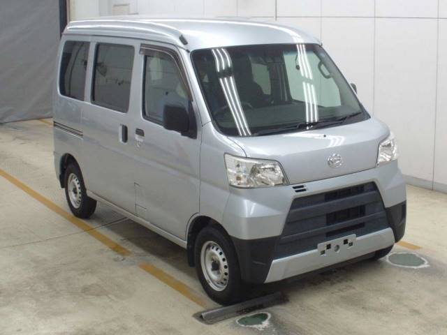 3022 DAIHATSU HIJET VAN S321V 2017 г. (NAA Osaka)